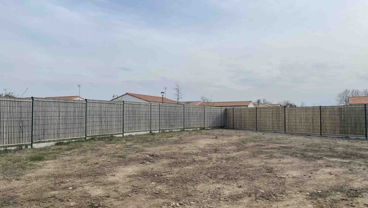 1-60 MAISON A VENDRE LES LANDES GENUSSON