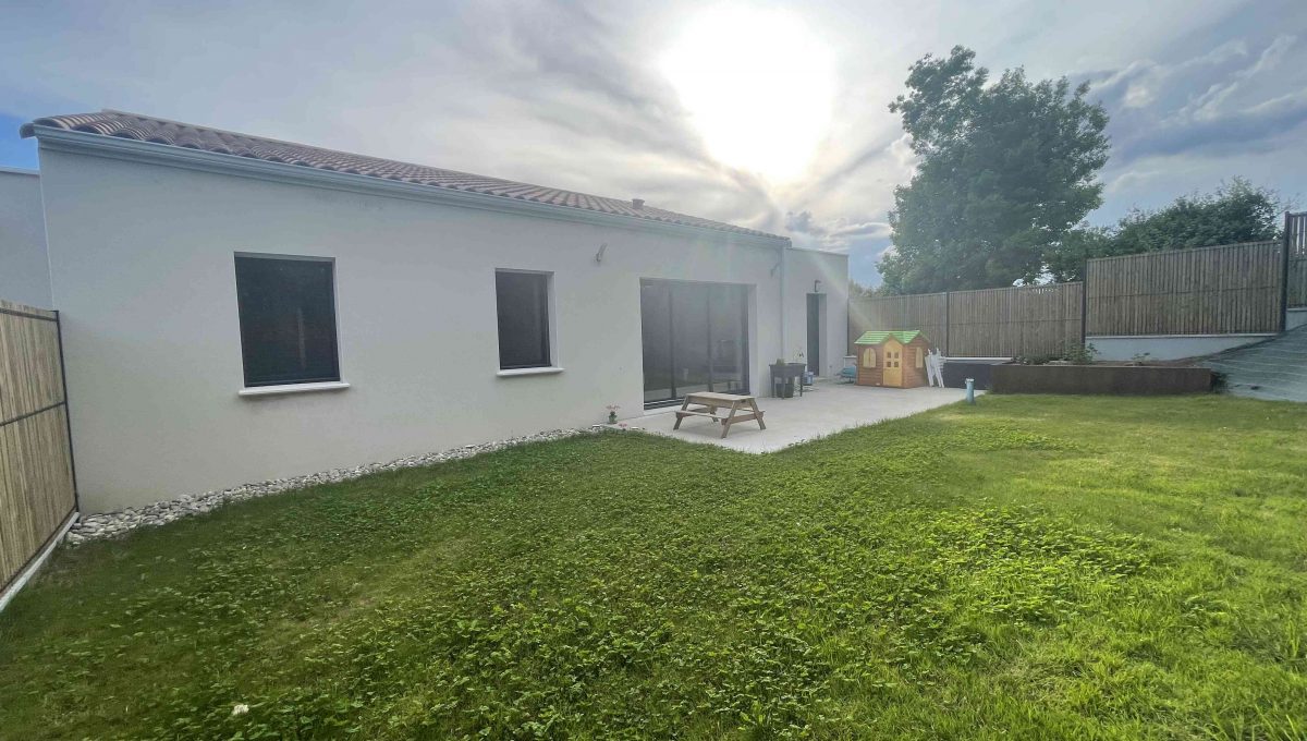 1-15 MAISON A VENDRE LES HERBIERS