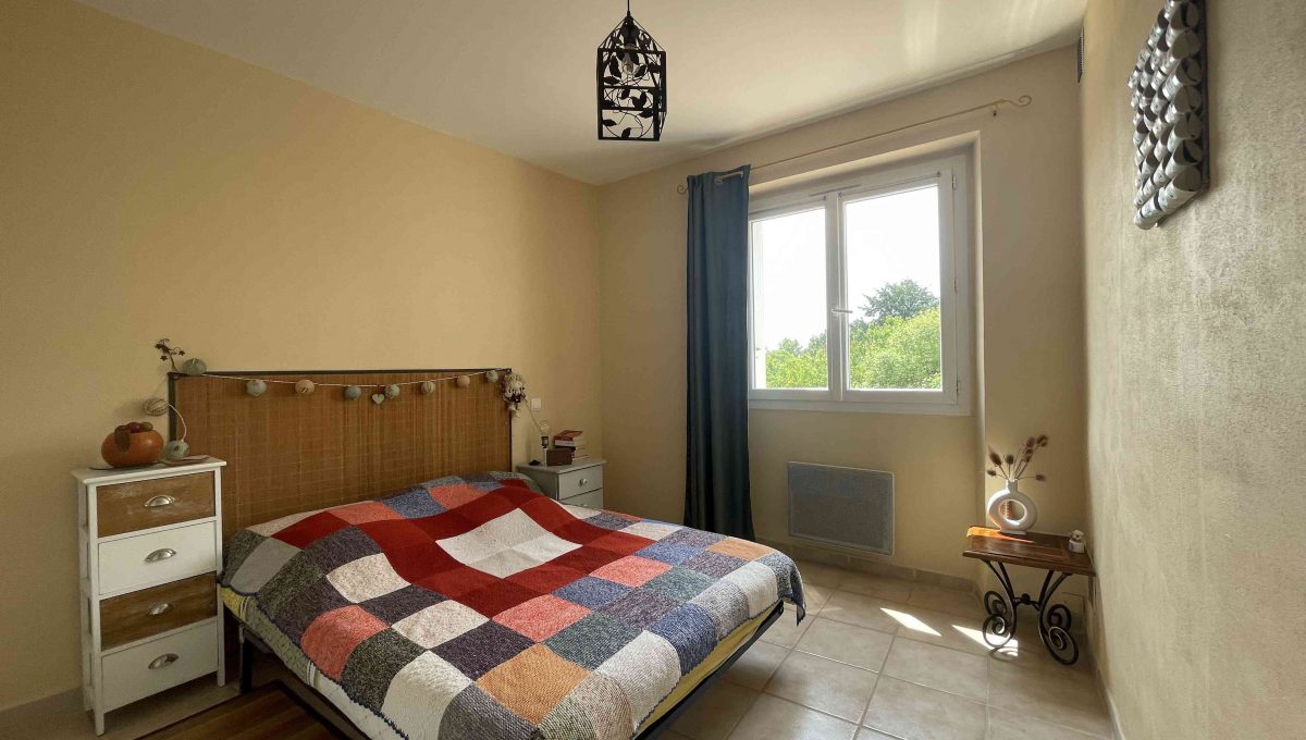 1-80 AGENCE IMMOBILIERE MAISON A VENDRE LES HERBIERS