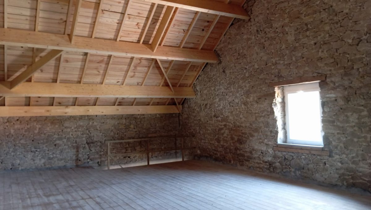 30 IMMOBILIER LA VERRIE