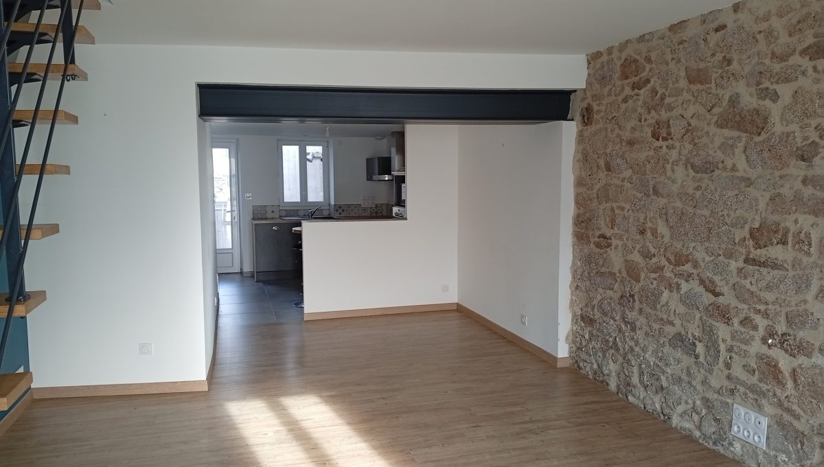 10 IMMOBILIER LA VERRIE