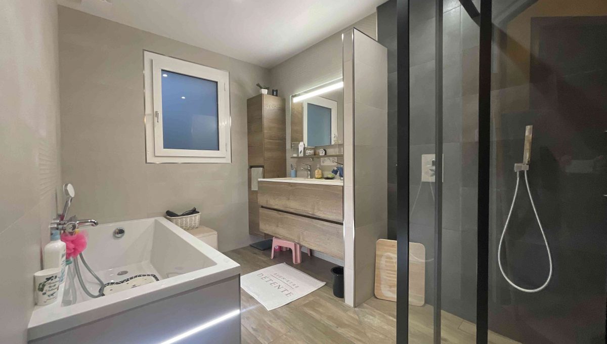 1-60 maison a vendre les herbiers