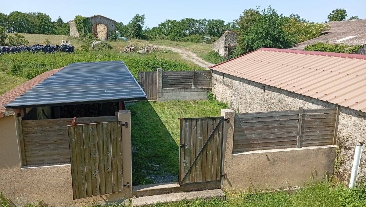 90 IMMOBILIER LA VERRIE